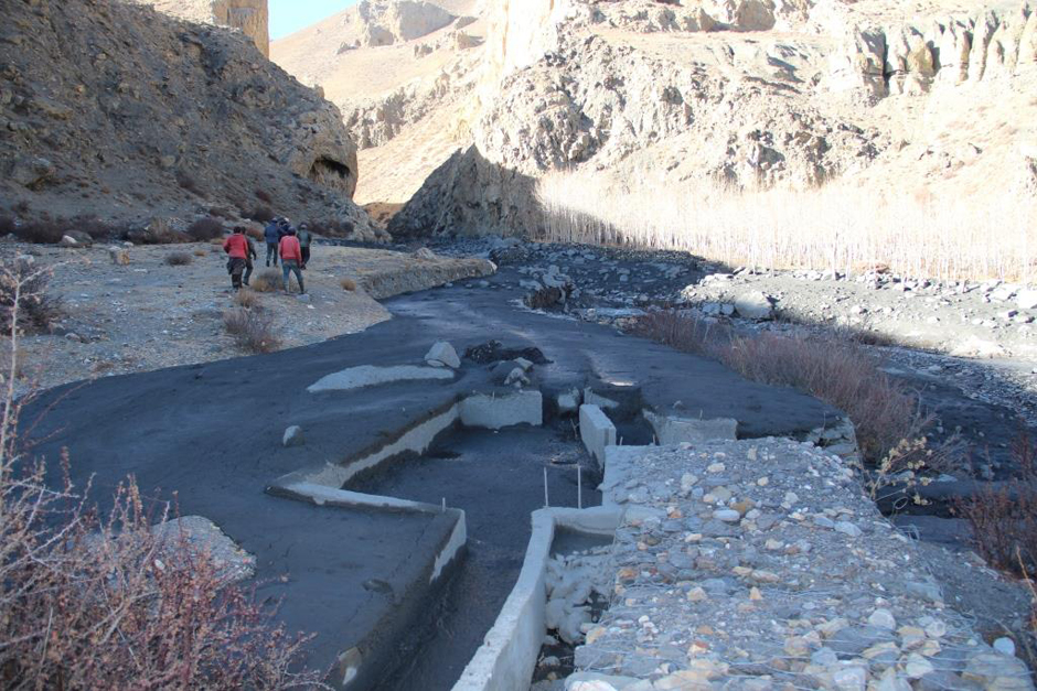 In pictures: Aftermath of Mustang flashflood